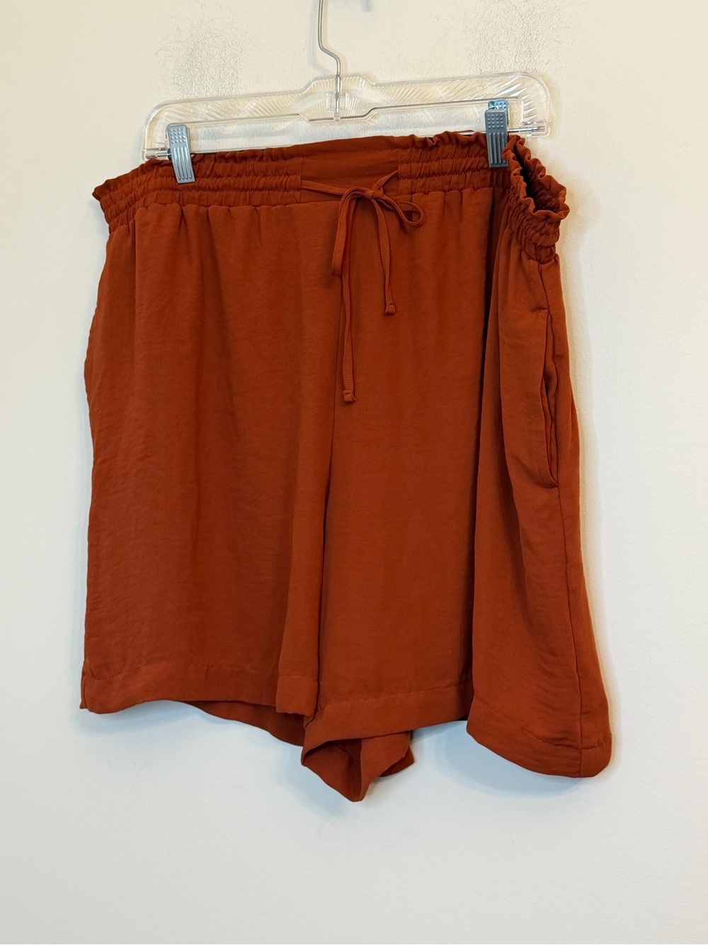 296. Simply Vera Vera Wang Rust Pull On Shorts Women’s XL - Picture 2 of 6